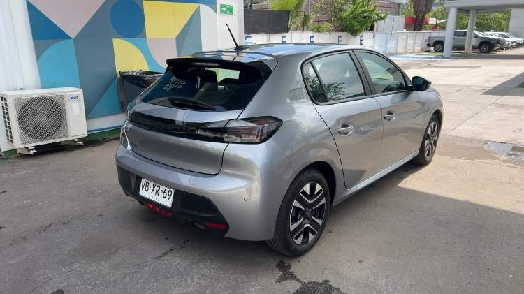 PEUGEOT - 4