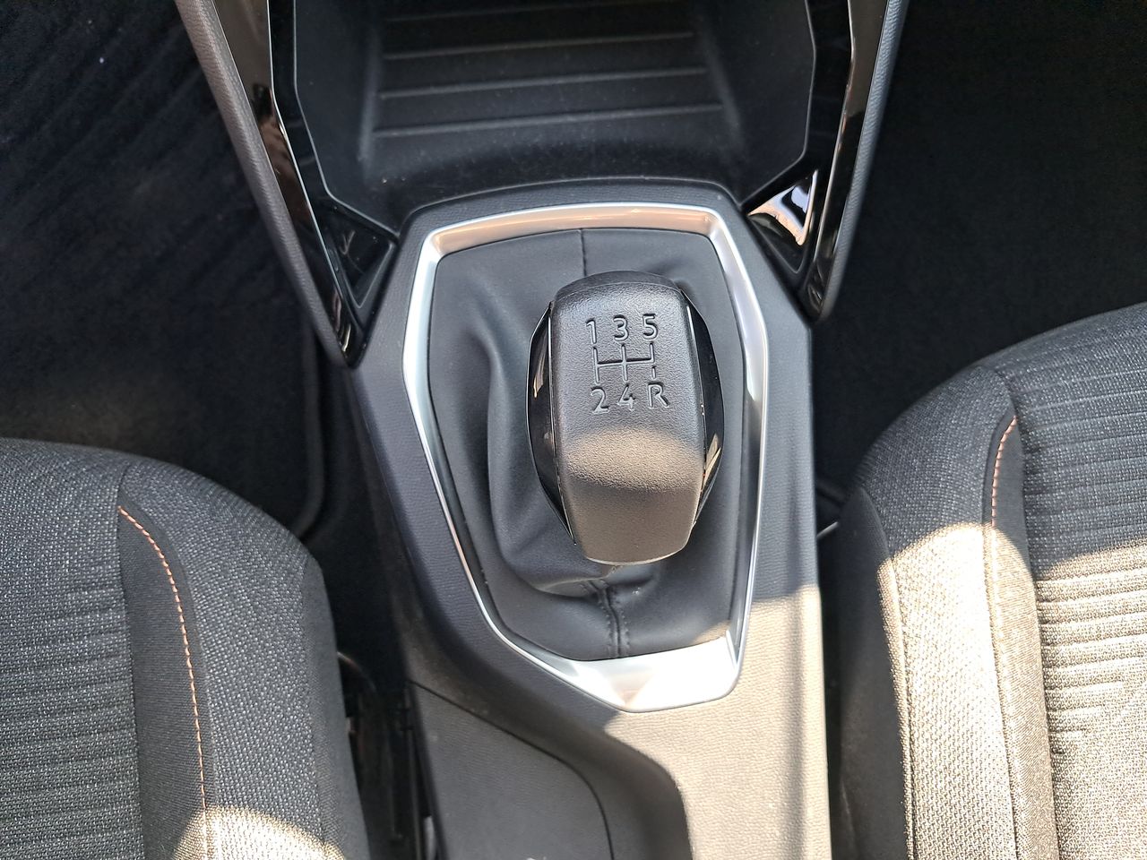 PEUGEOT - 29