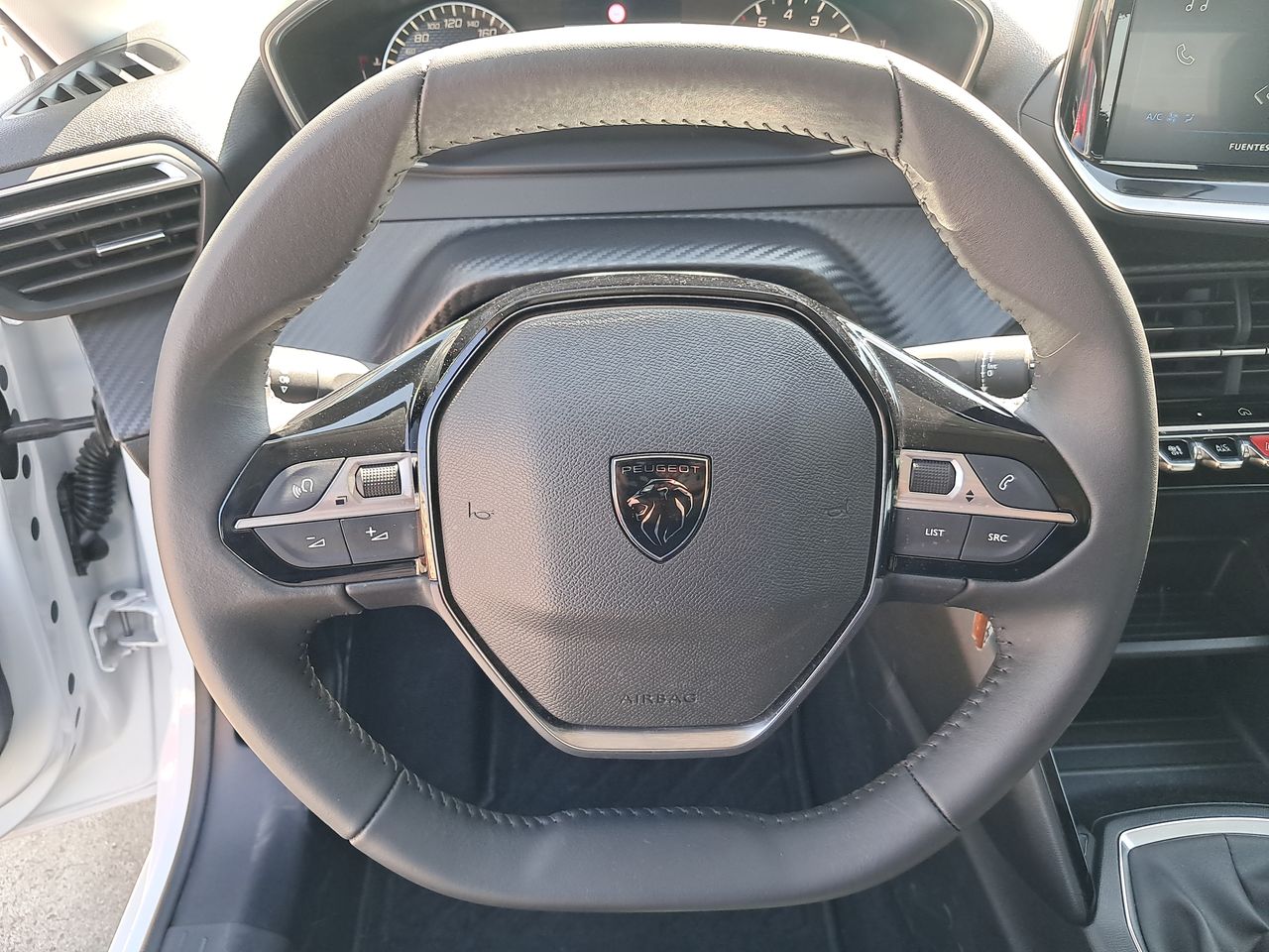 PEUGEOT - 24