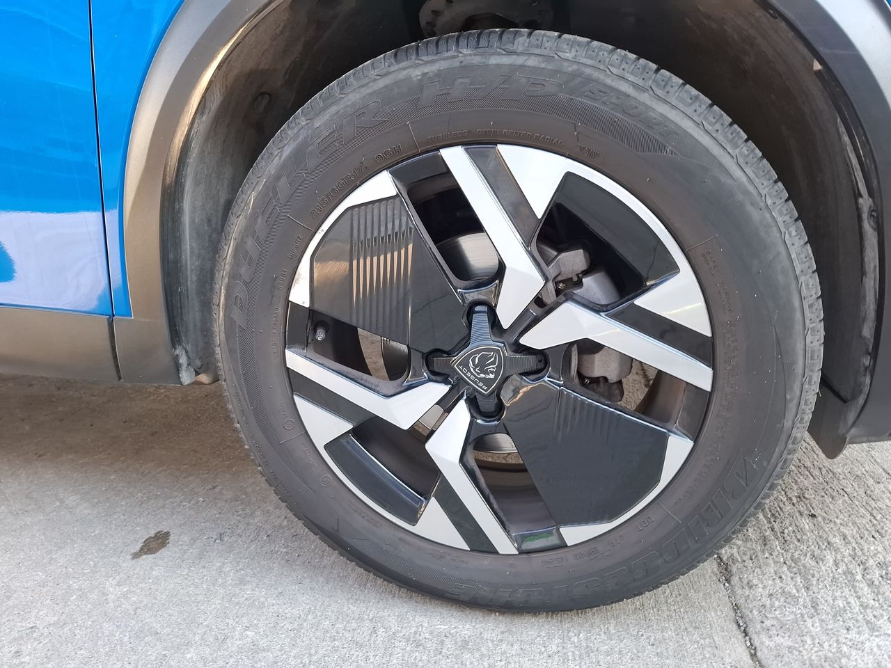 Peugeot 2008 — foto 18 de 36