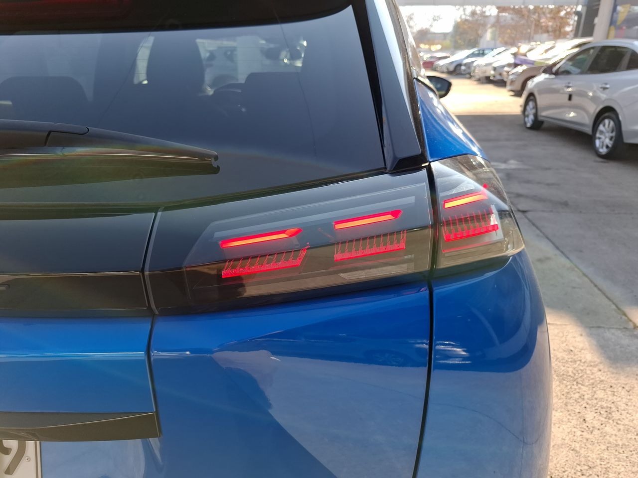 Peugeot 2008 — foto 21 de 36