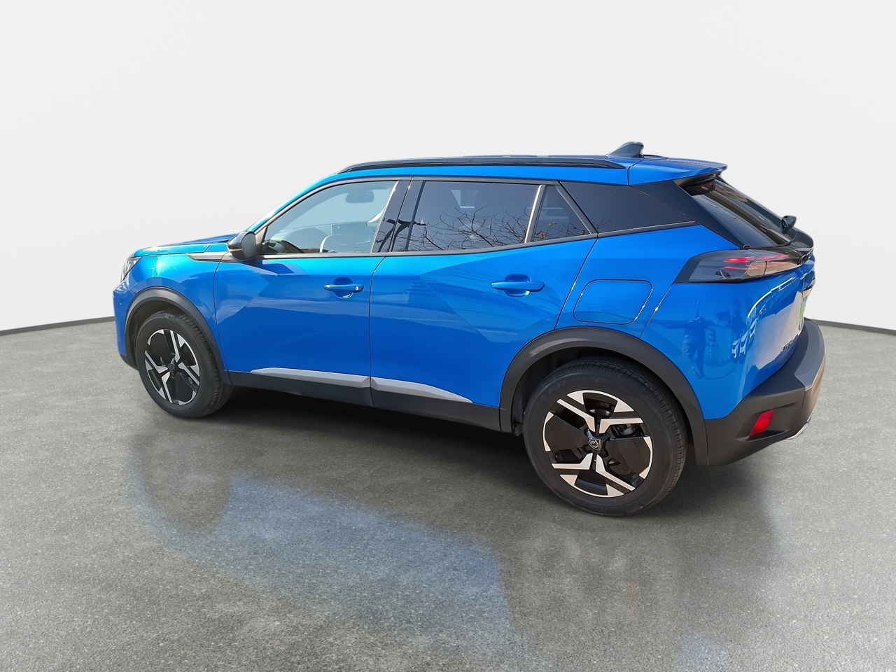 Peugeot 2008 — foto 8 de 36