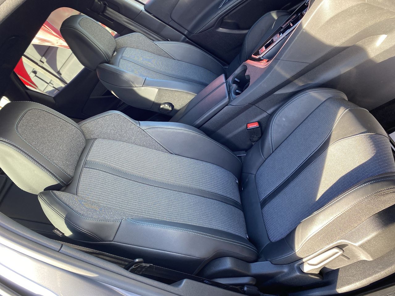 Peugeot 3008 — foto 33 de 35