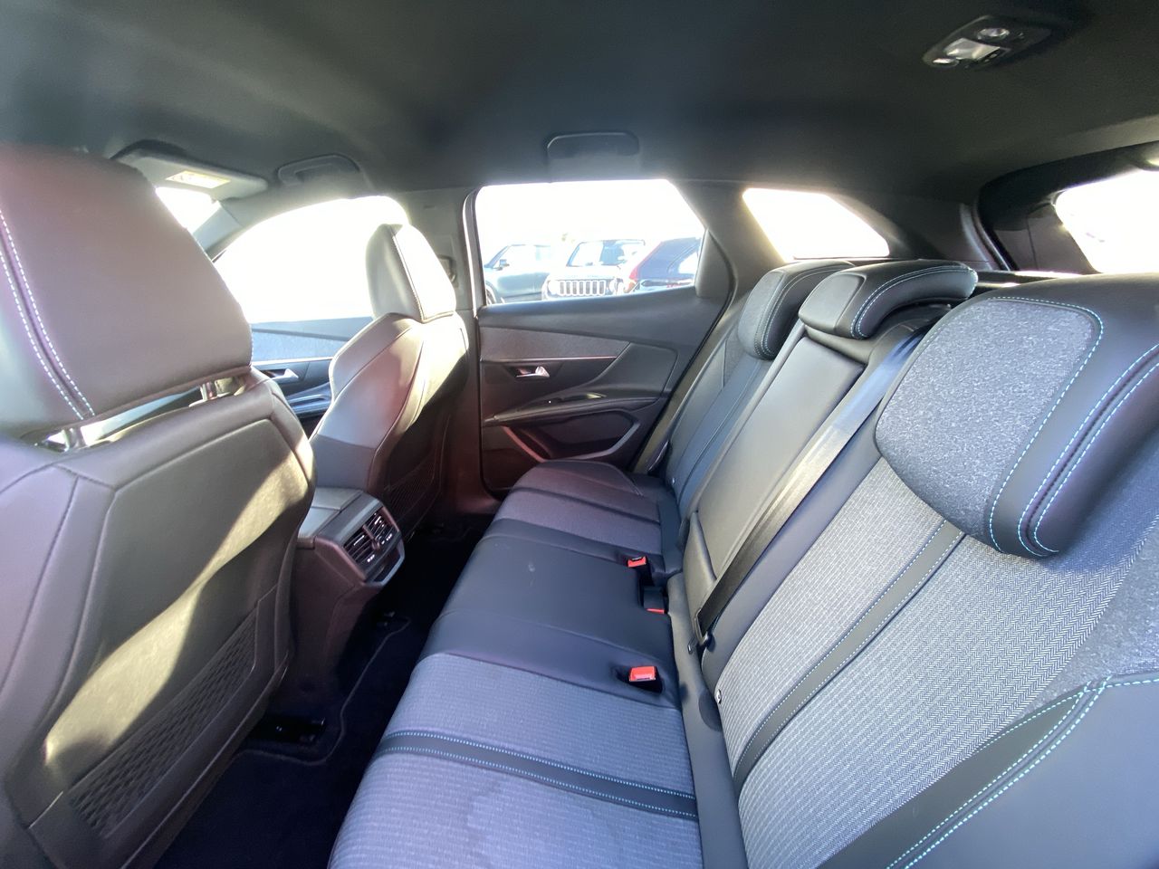 Peugeot 3008 — foto 12 de 35
