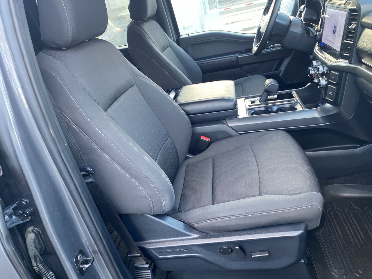 Ford F-150 — foto 34 de 35
