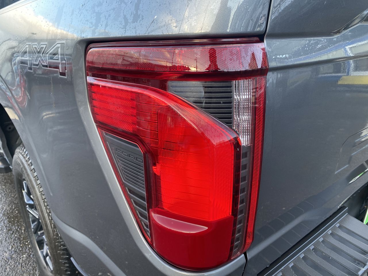 Ford F-150 — foto 21 de 35