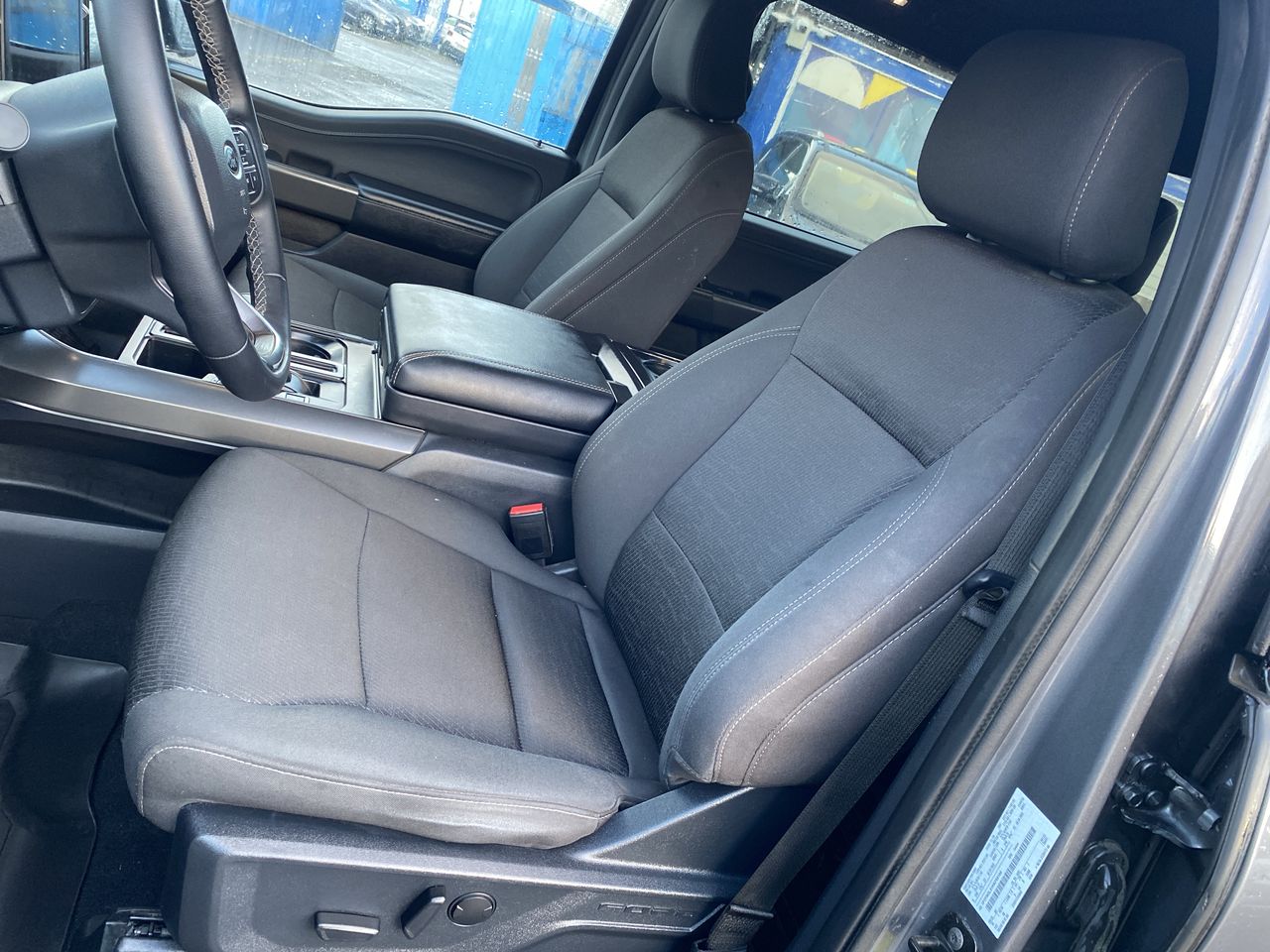 Ford F-150 — foto 25 de 35