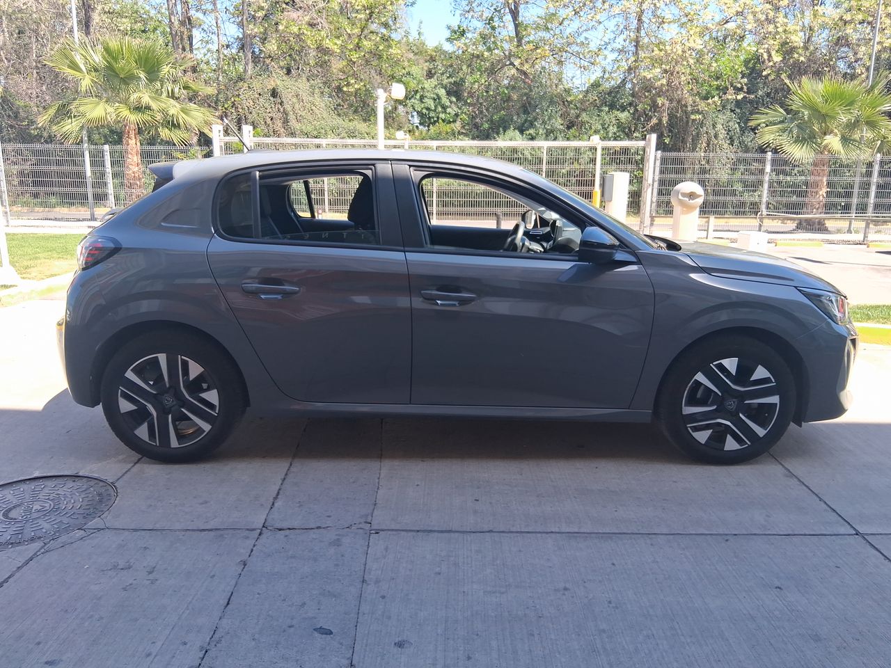PEUGEOT - 6