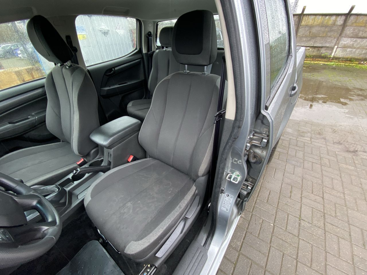 Chevrolet Colorado — foto 25 de 35