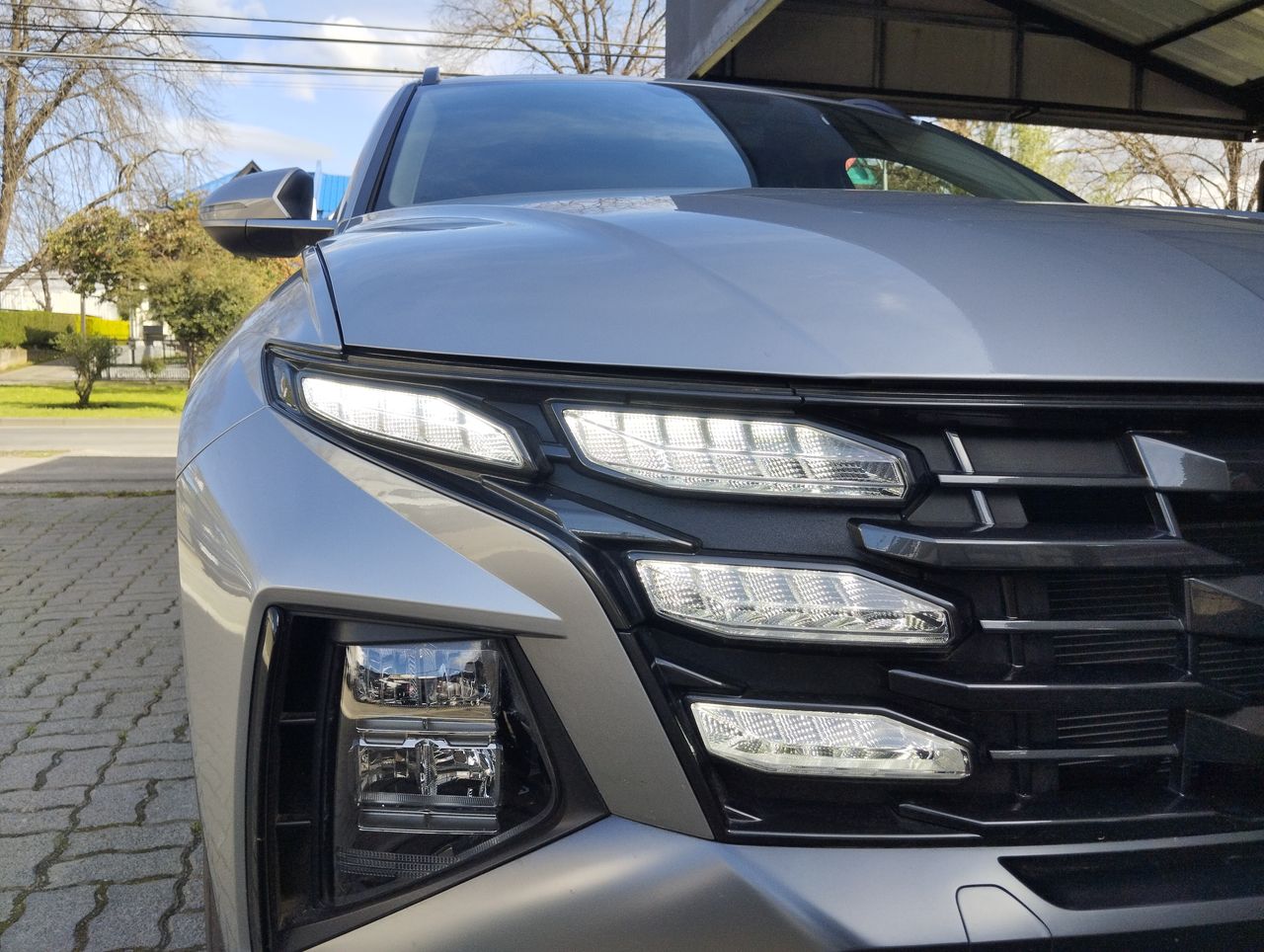 HYUNDAI - 18