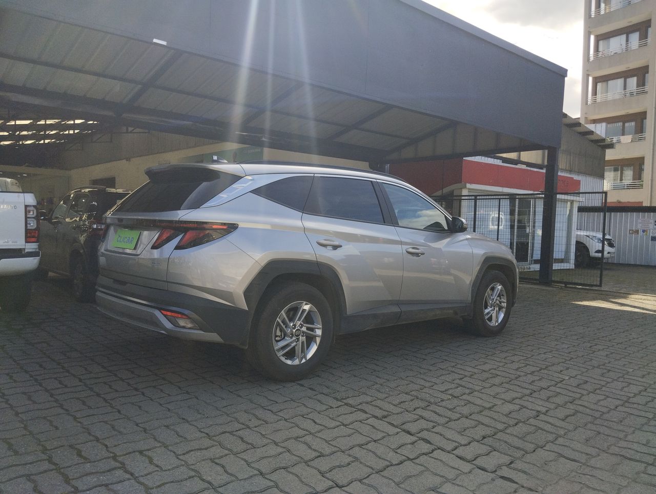 HYUNDAI - 2