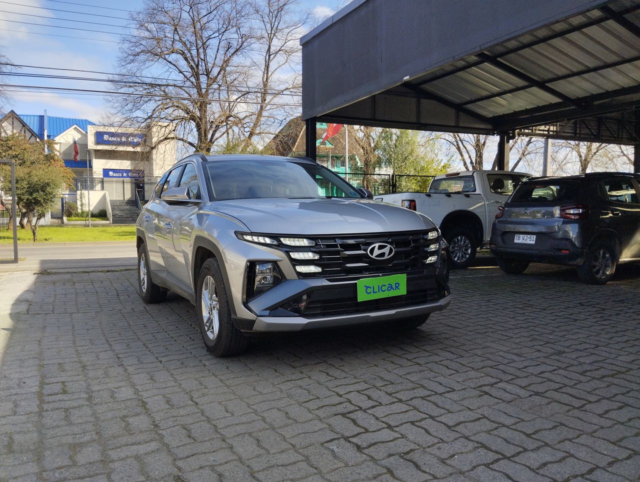 HYUNDAI - 4