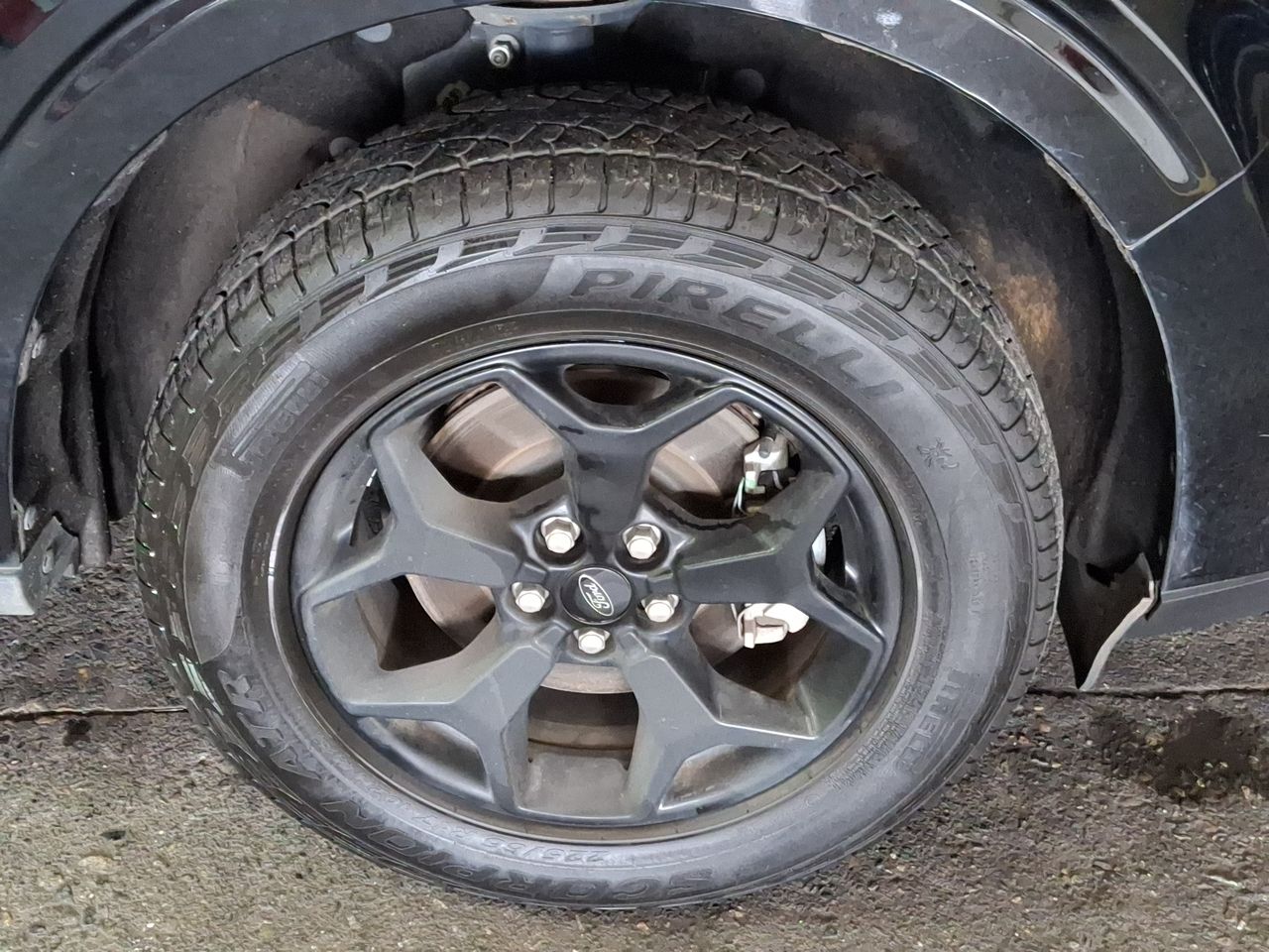 Ford Maverick — foto 18 de 35