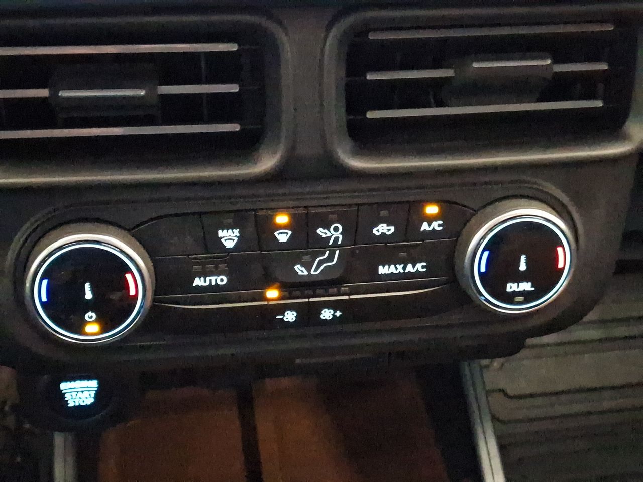 Ford Maverick — foto 30 de 35