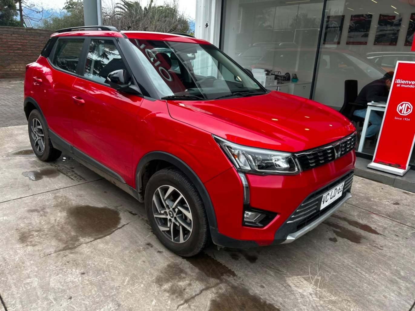 MAHINDRA - 0