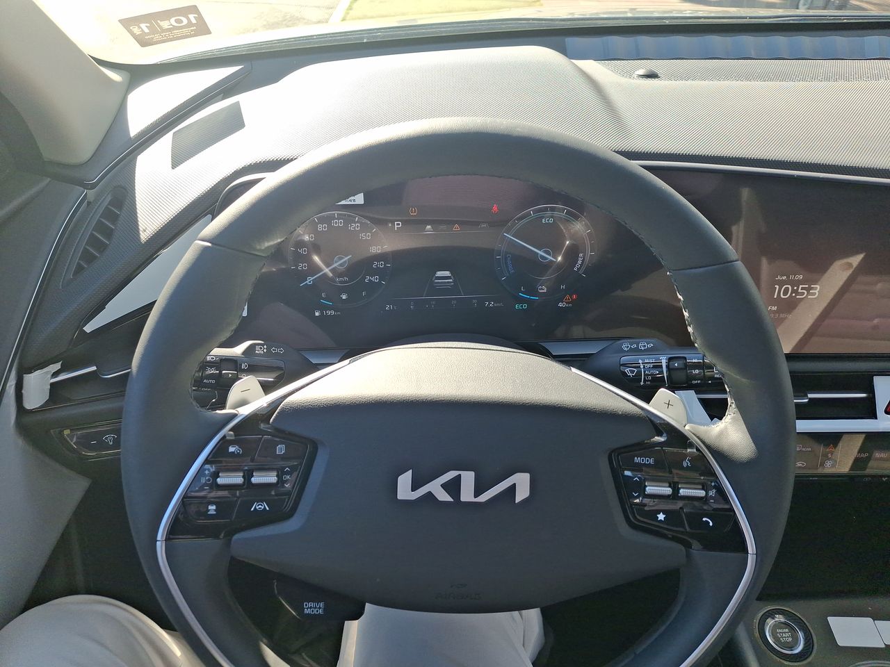 KIA - 27