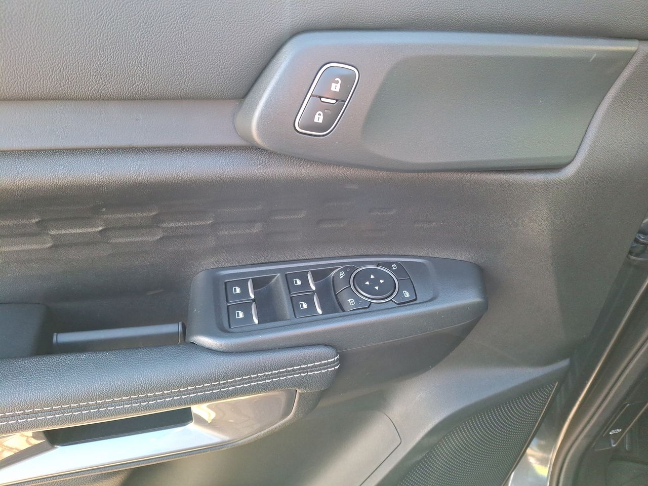 Ford Ranger — foto 23 de 35