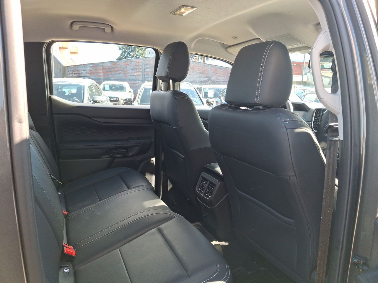 Ford Ranger — foto 16 de 35