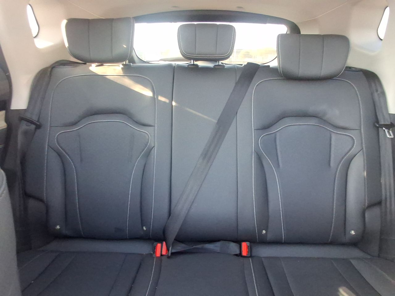 Volvo XC90 — foto 6 de 25