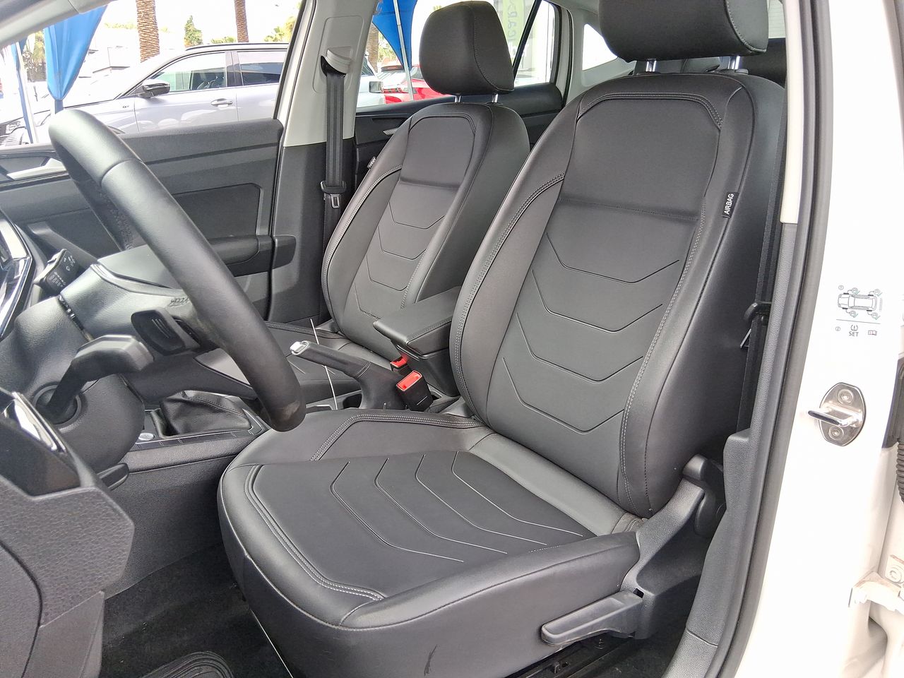VOLKSWAGEN - 20