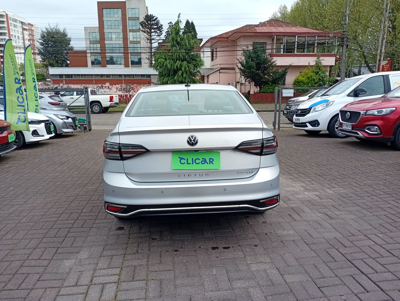 VOLKSWAGEN - 6