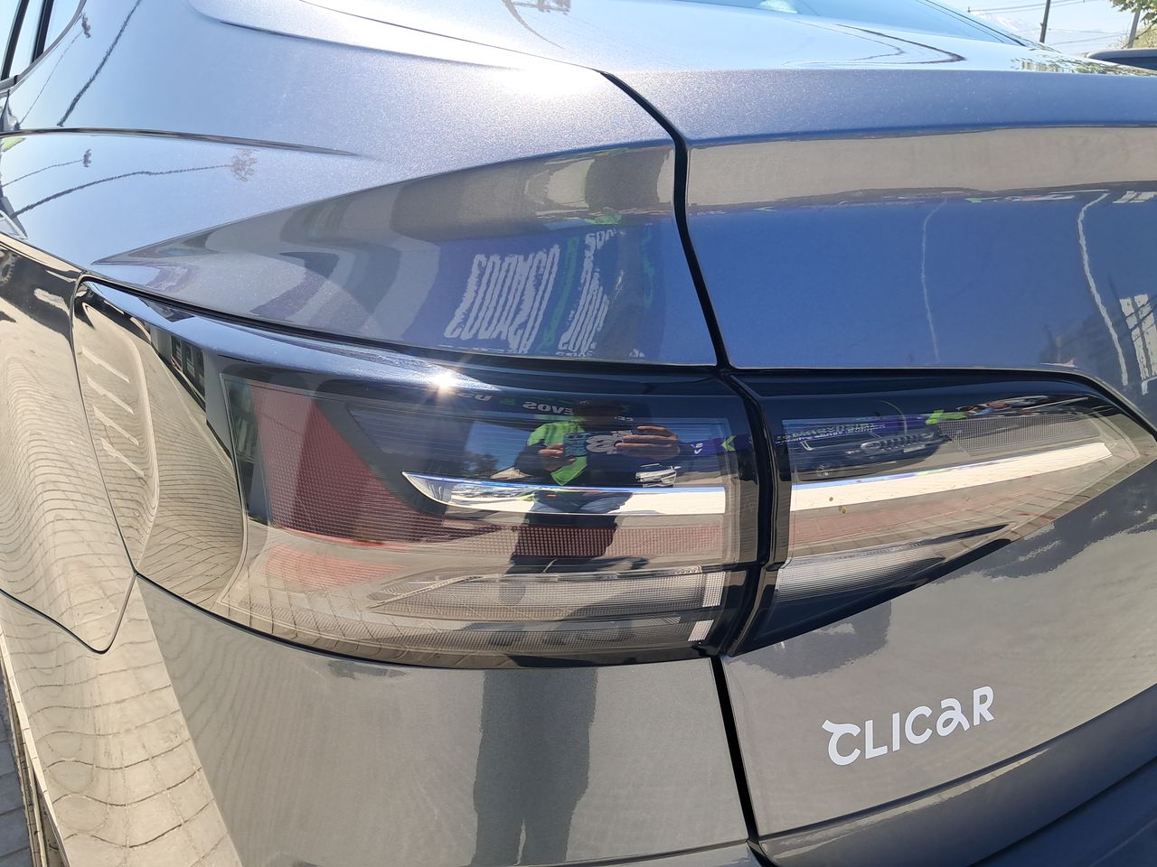 VOLKSWAGEN - 20