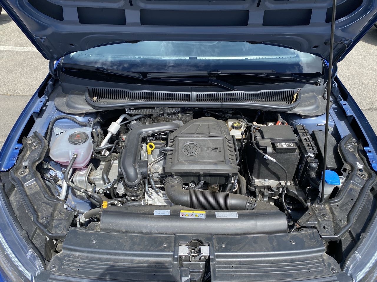 VOLKSWAGEN - 18