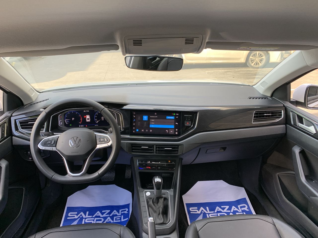 VOLKSWAGEN - 16