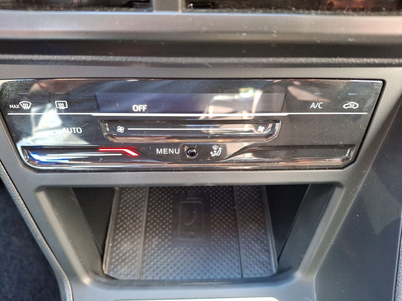 VOLKSWAGEN - 29