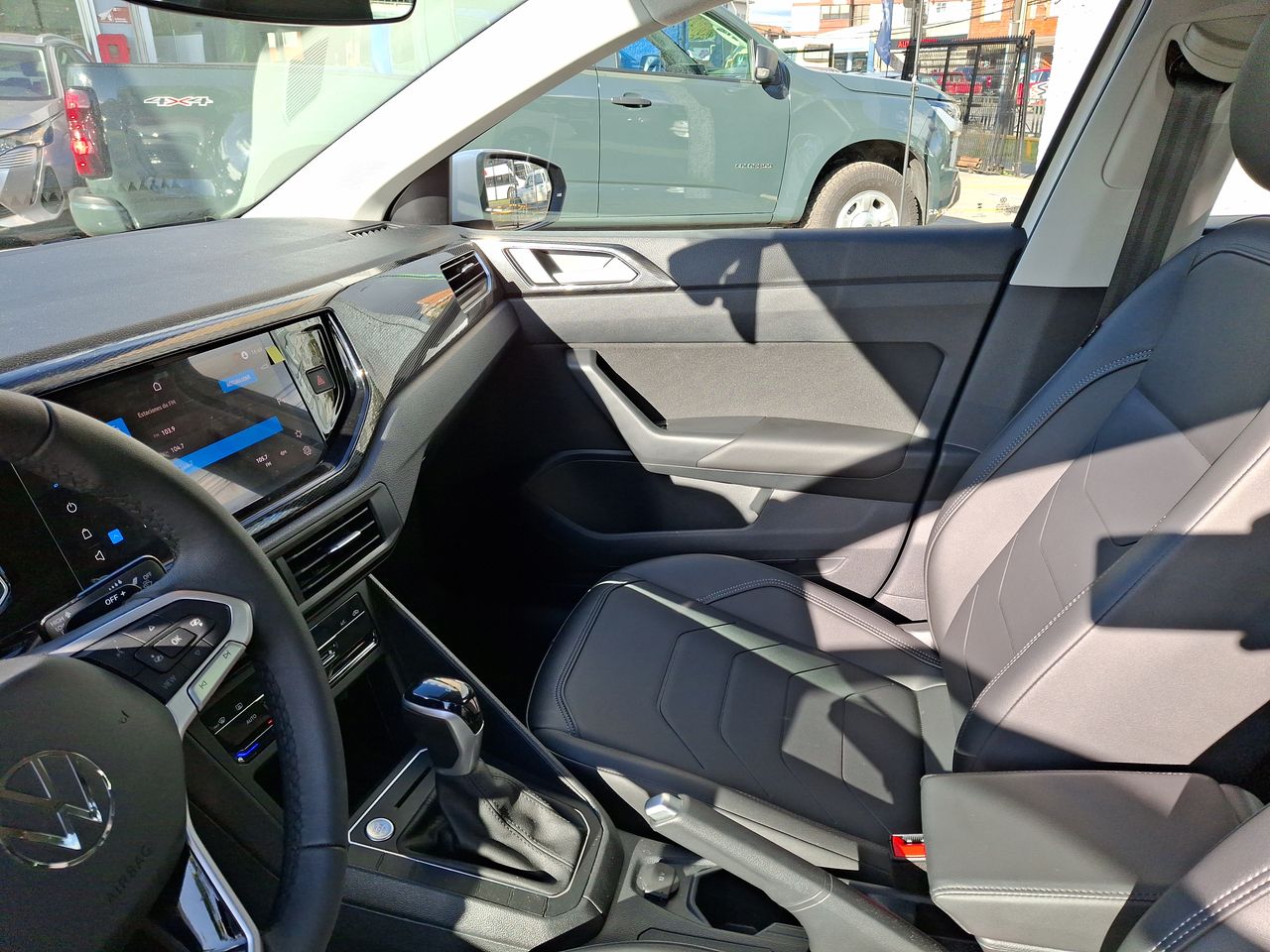 VOLKSWAGEN - 10