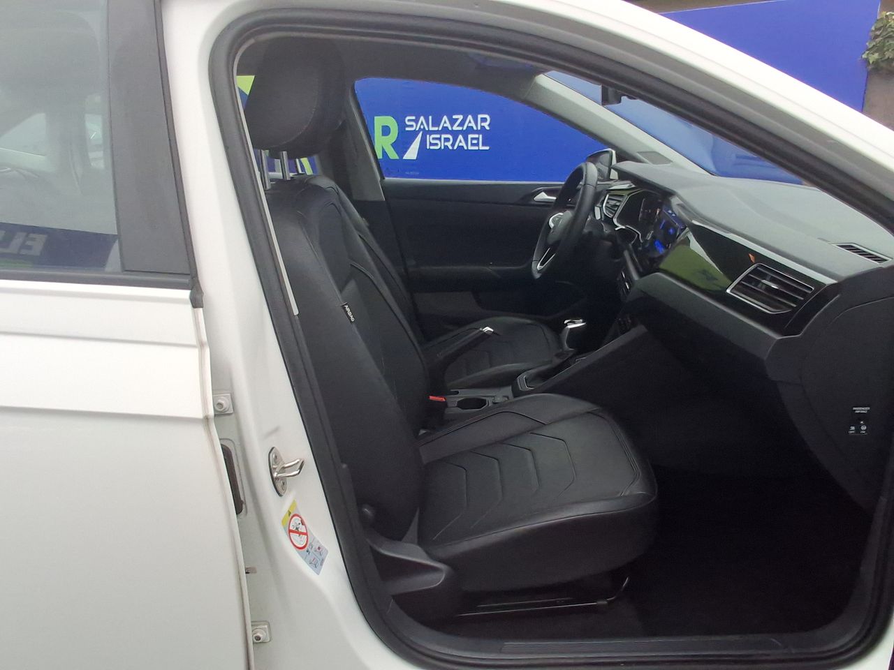 VOLKSWAGEN - 25