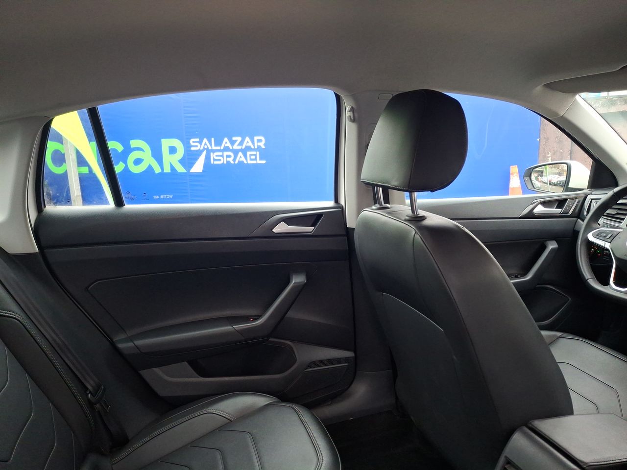 VOLKSWAGEN - 7