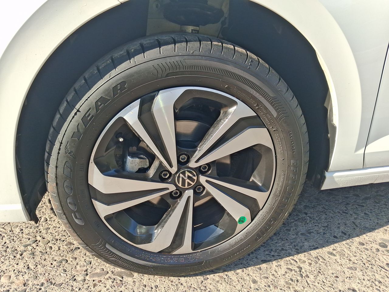 VOLKSWAGEN - 7