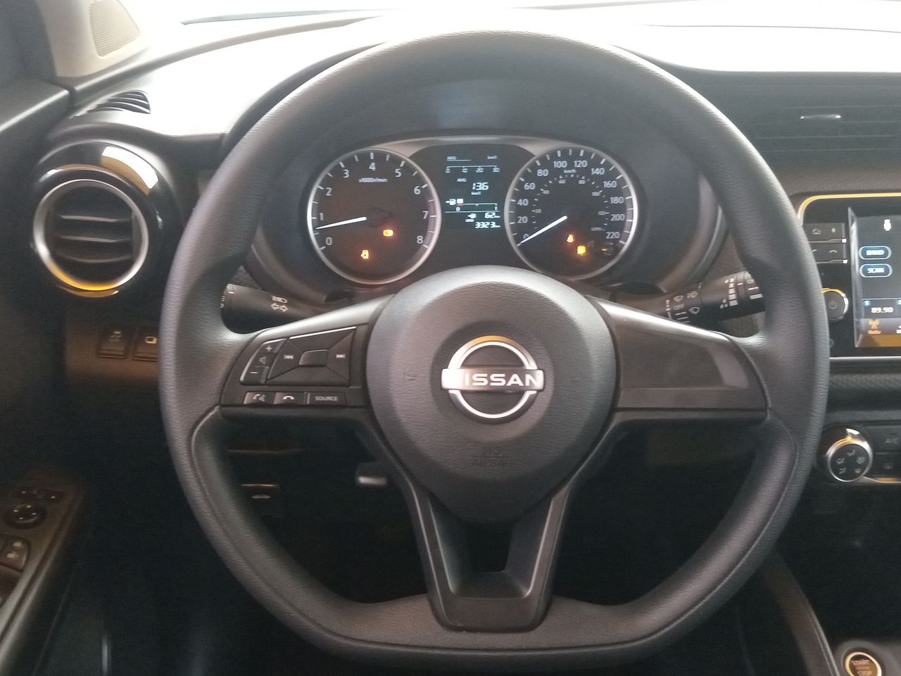 NISSAN - 25
