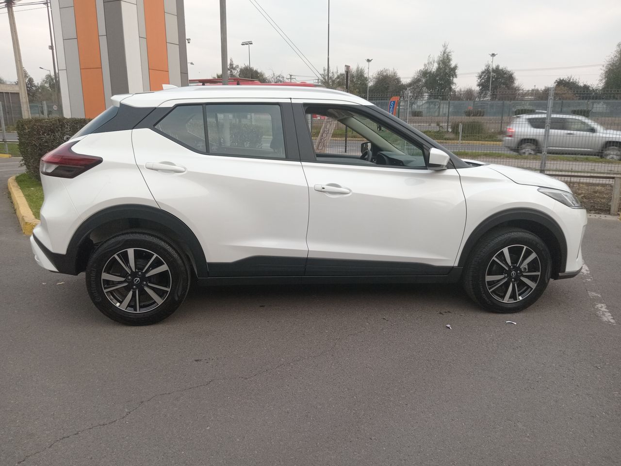 NISSAN - 8