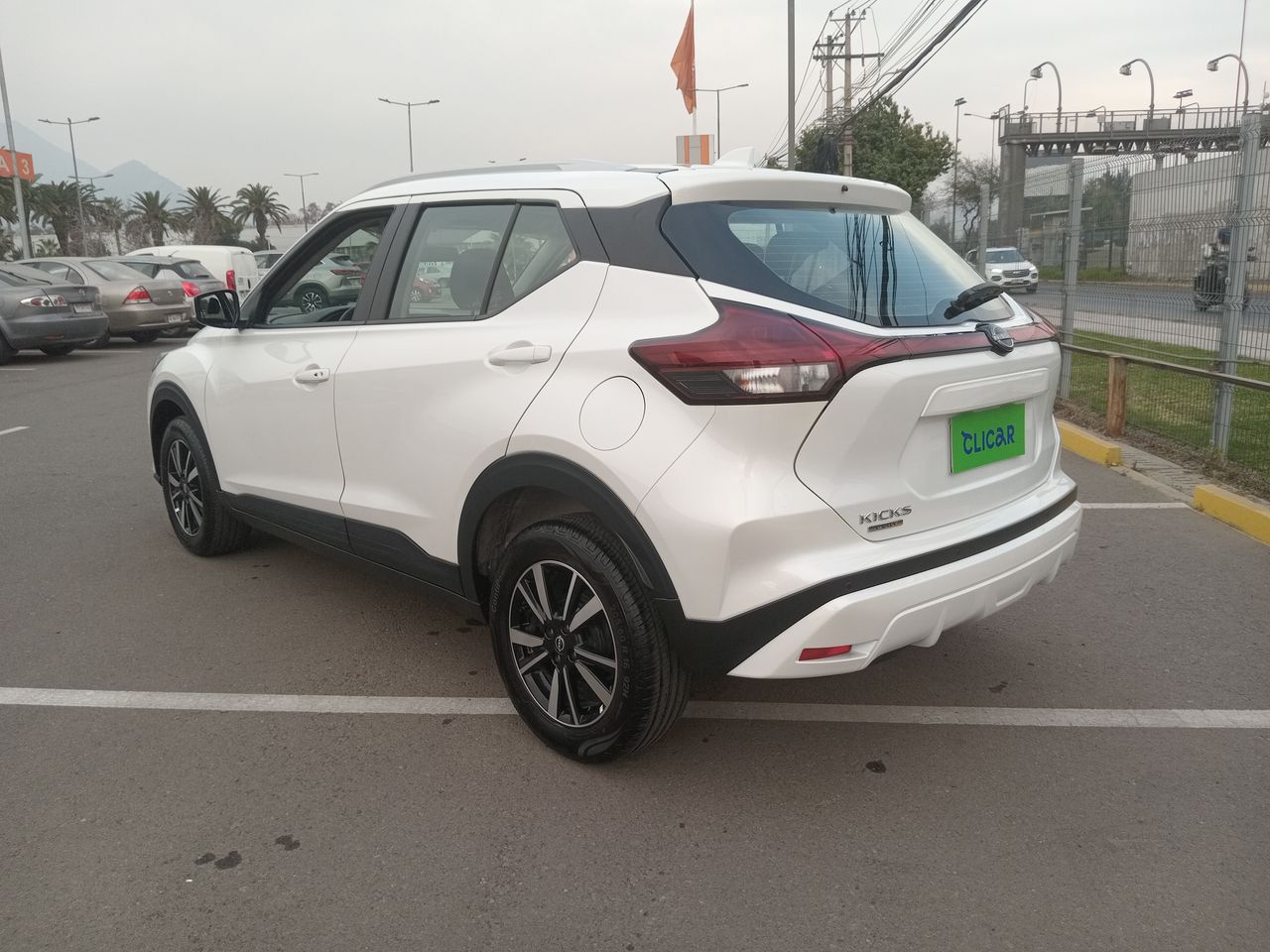 NISSAN - 5