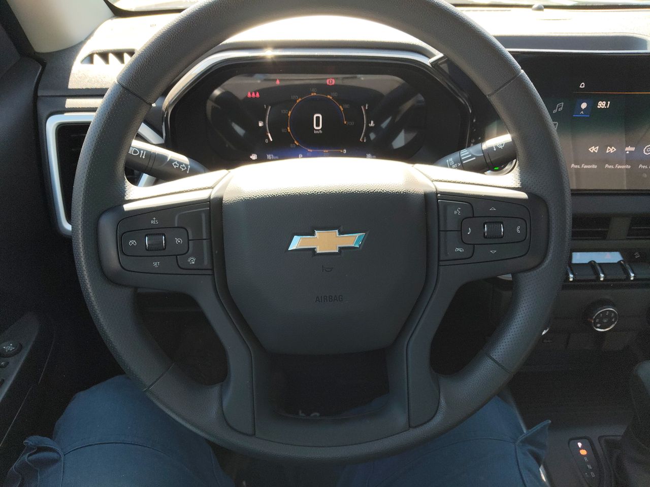 CHEVROLET - 26