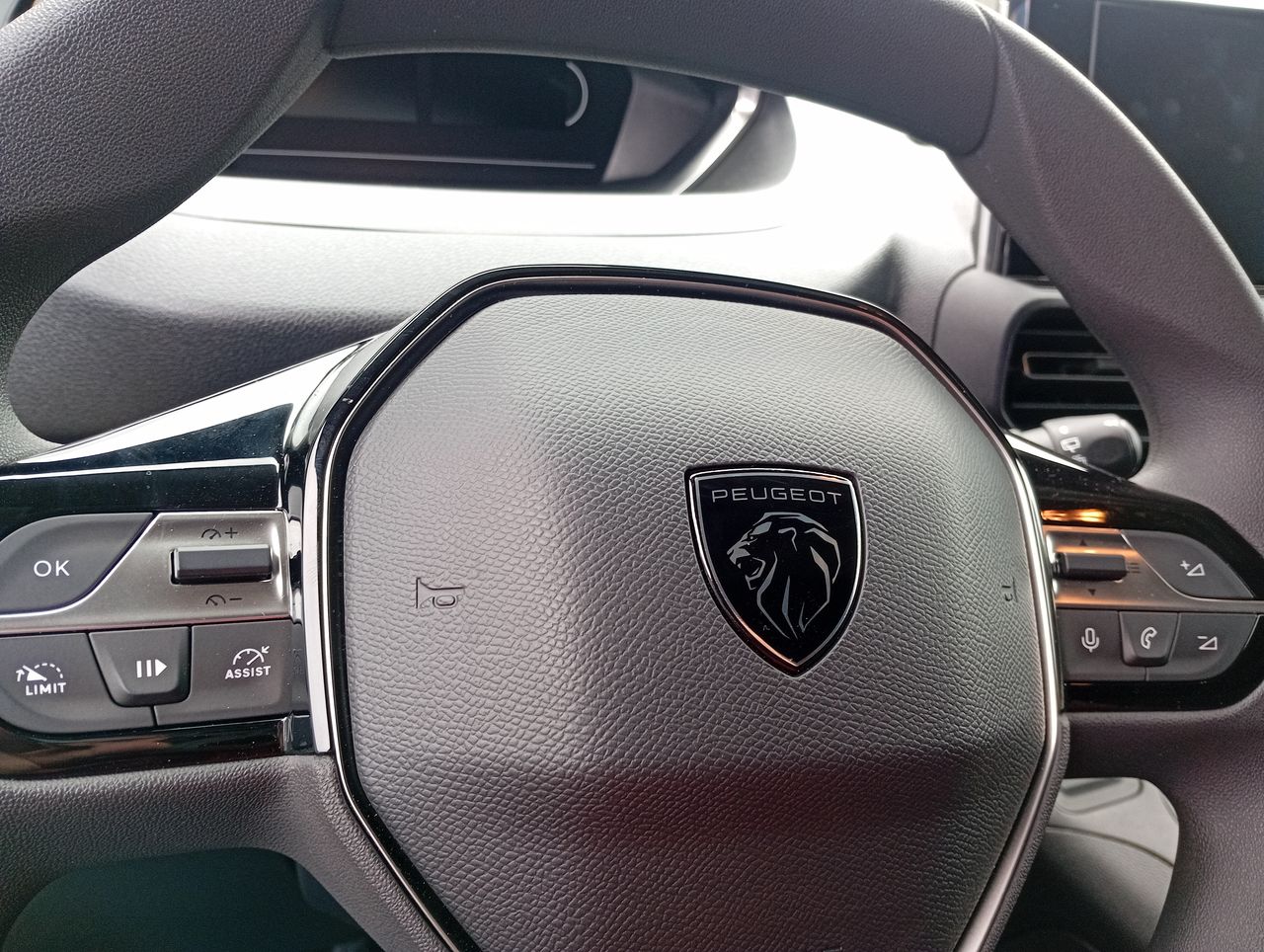 PEUGEOT - 27