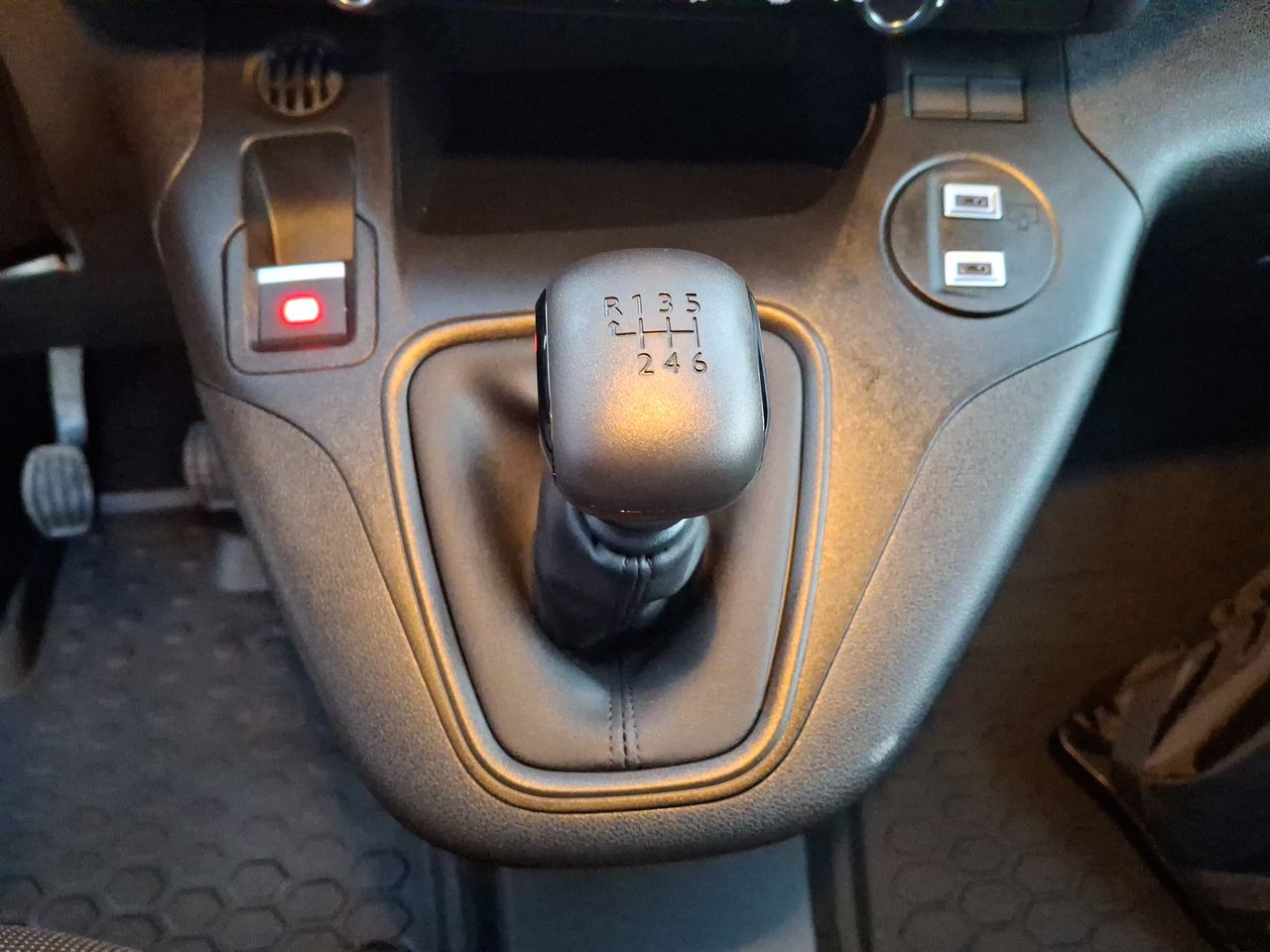 PEUGEOT - 30