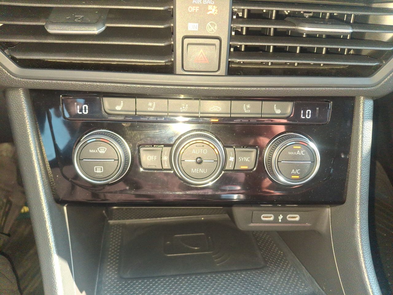 Volkswagen Jetta — foto 28 de 30