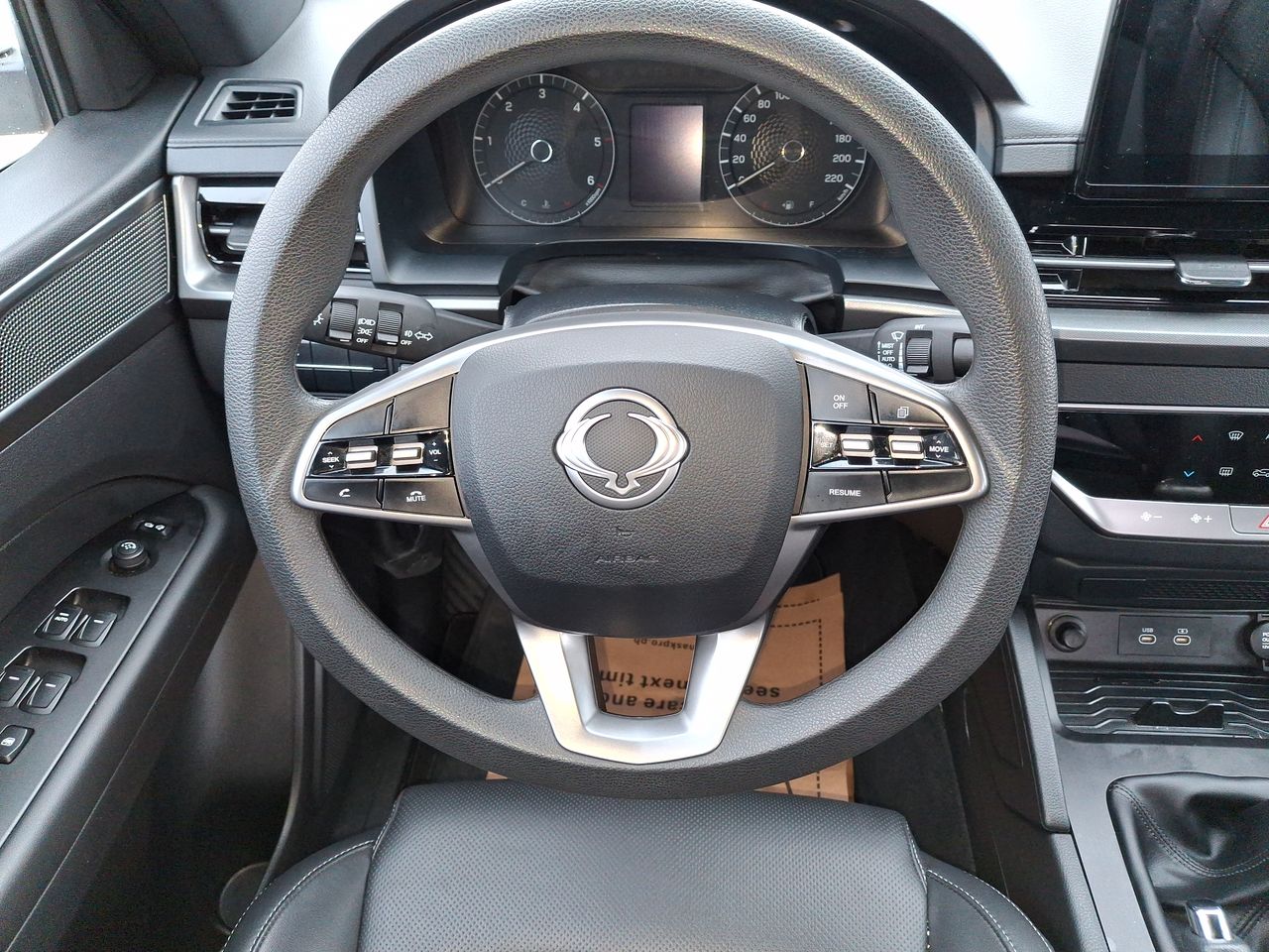 SSANGYONG - 17