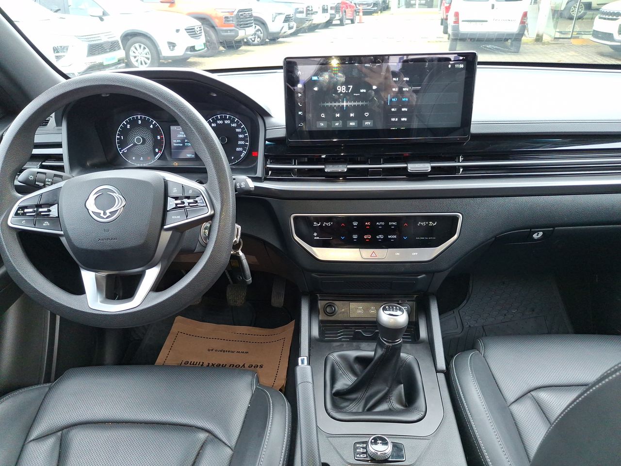 SSANGYONG - 24