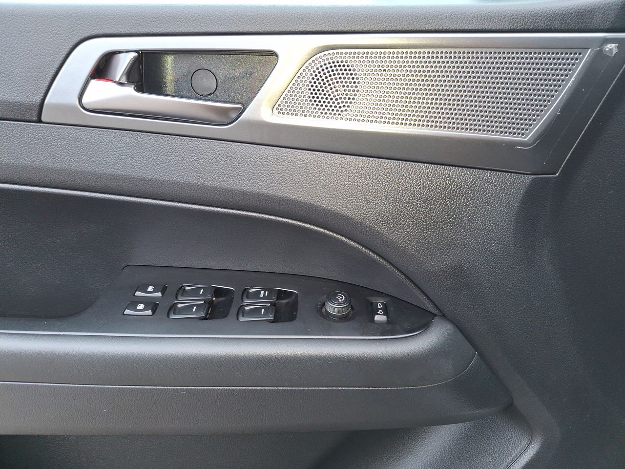 SSANGYONG - 14