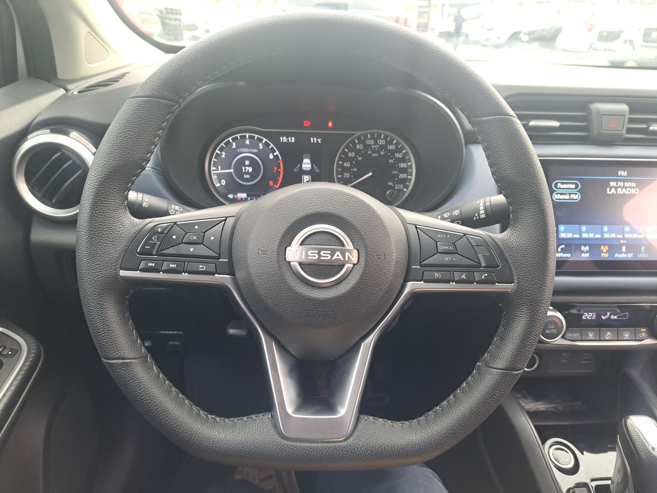 NISSAN - 16