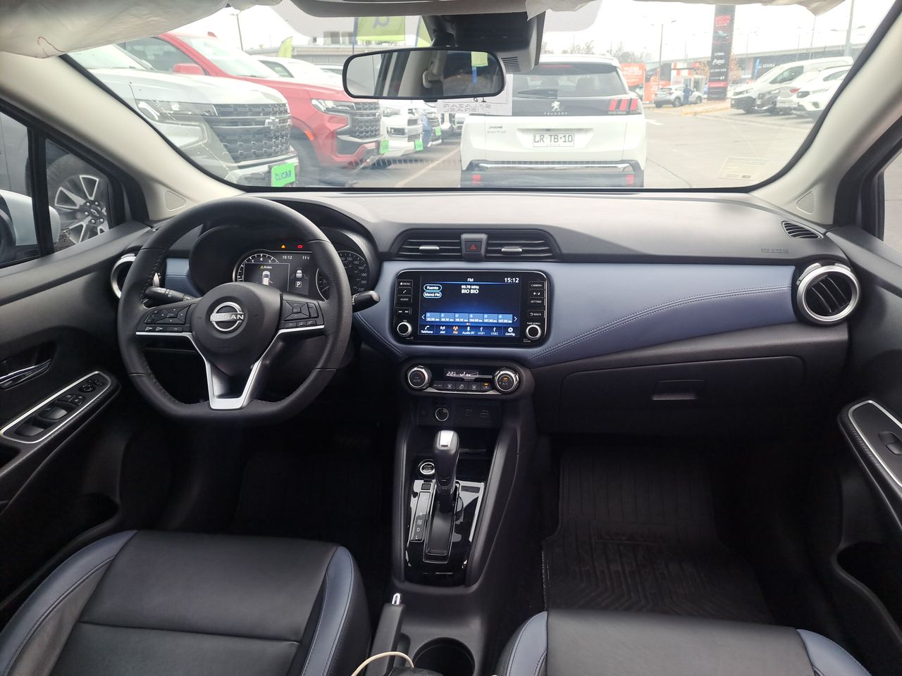 NISSAN - 23