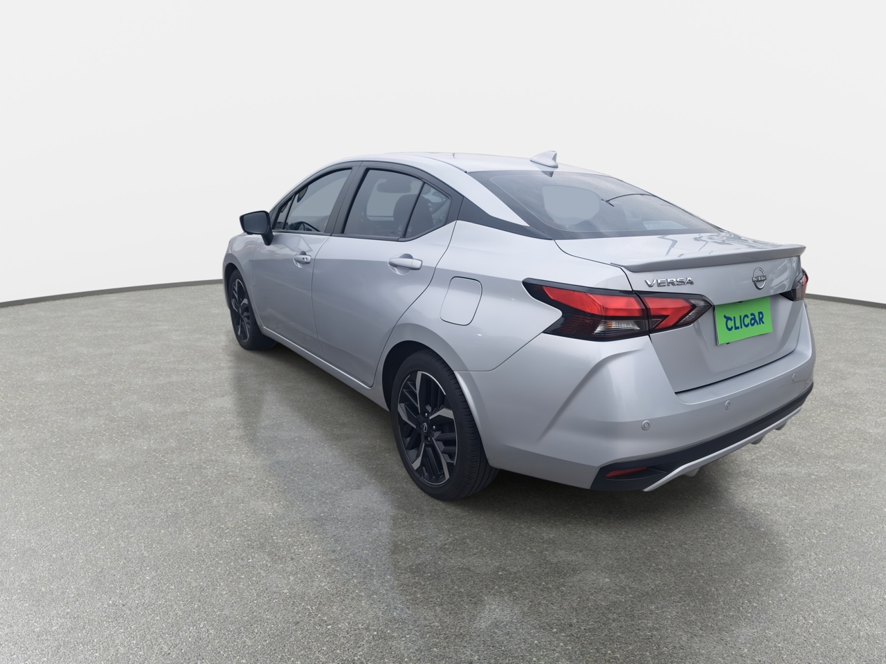 NISSAN - 5