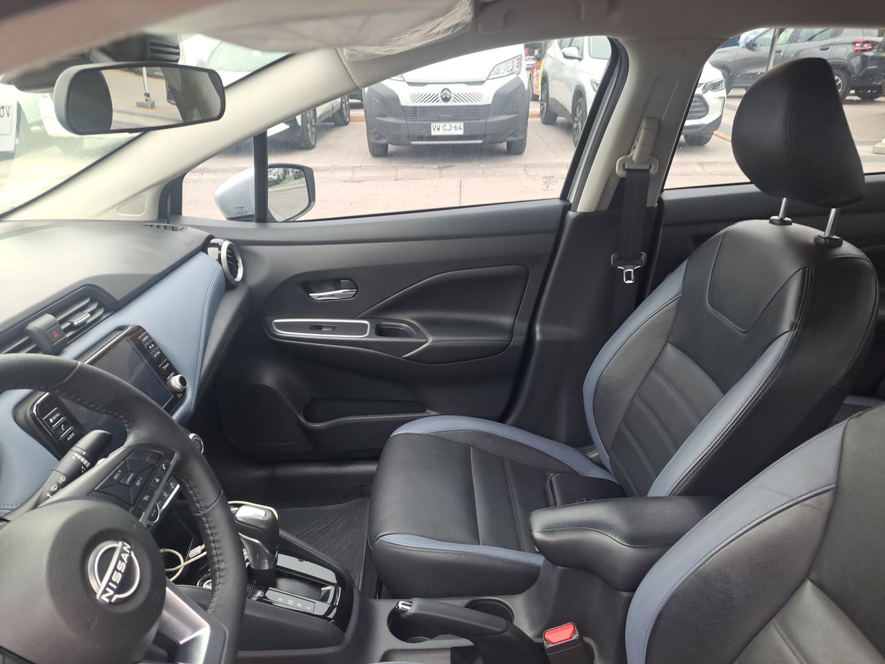 NISSAN - 2
