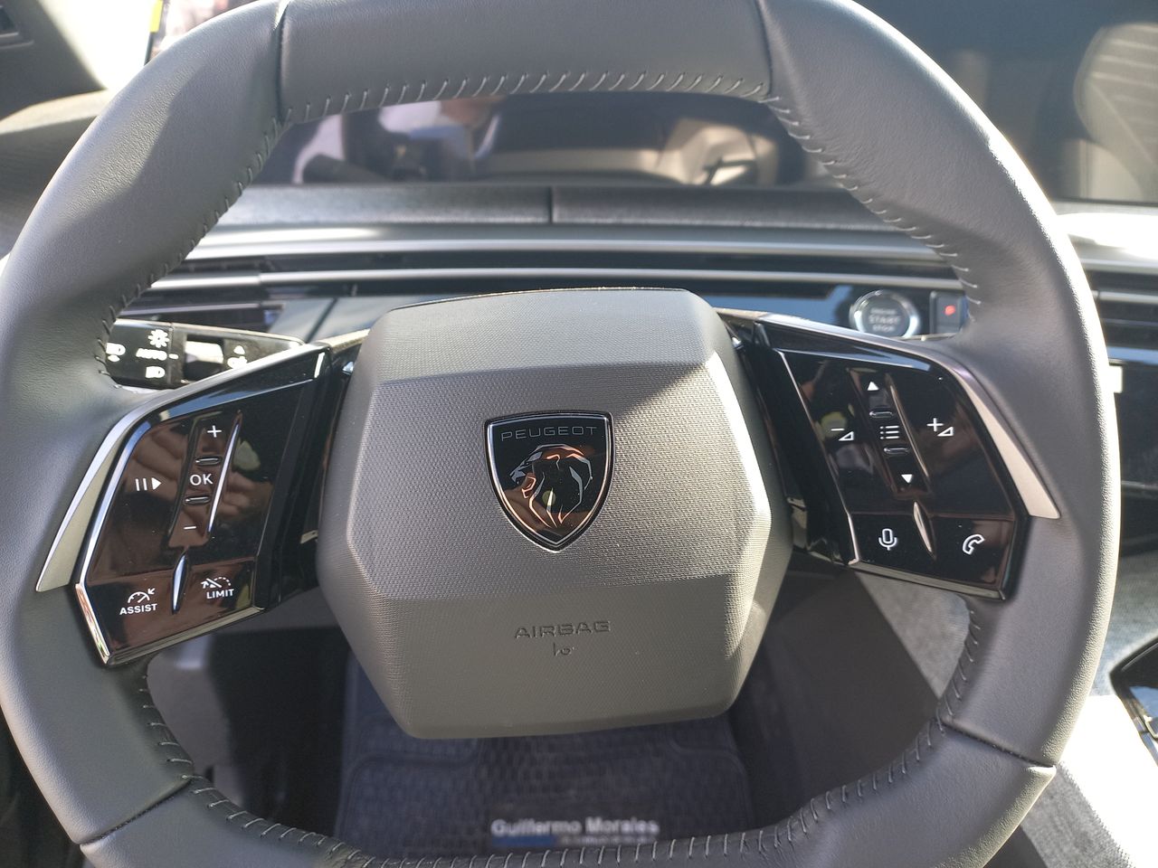 PEUGEOT - 24
