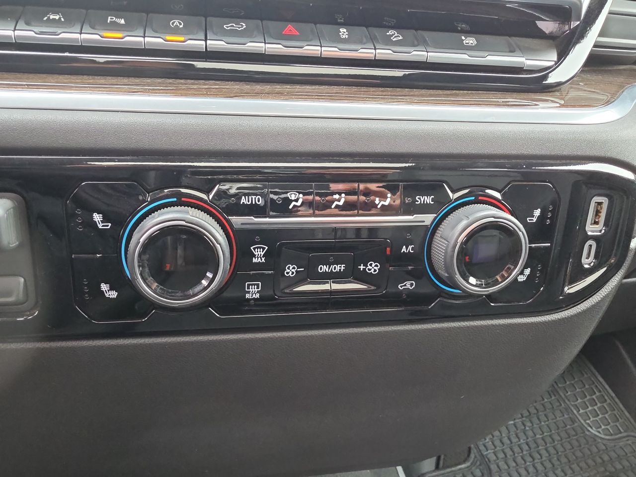 CHEVROLET - 21