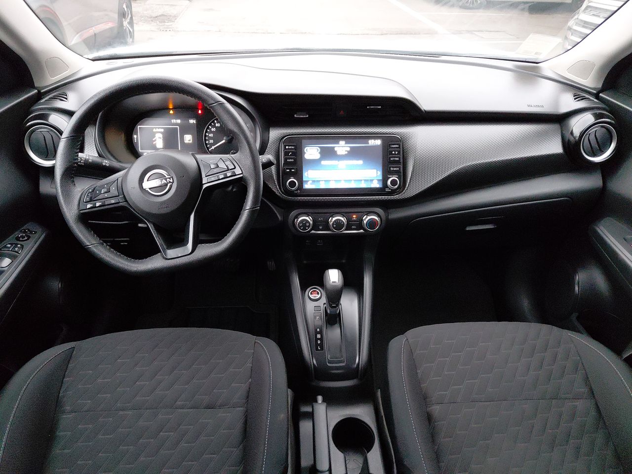 Nissan Kicks — foto 24 de 27